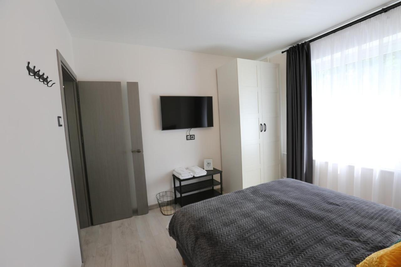 Comfy 2 Room Apartment - Free Parking - 350Mbps Wifi - Netflix Kaunas Buitenkant foto
