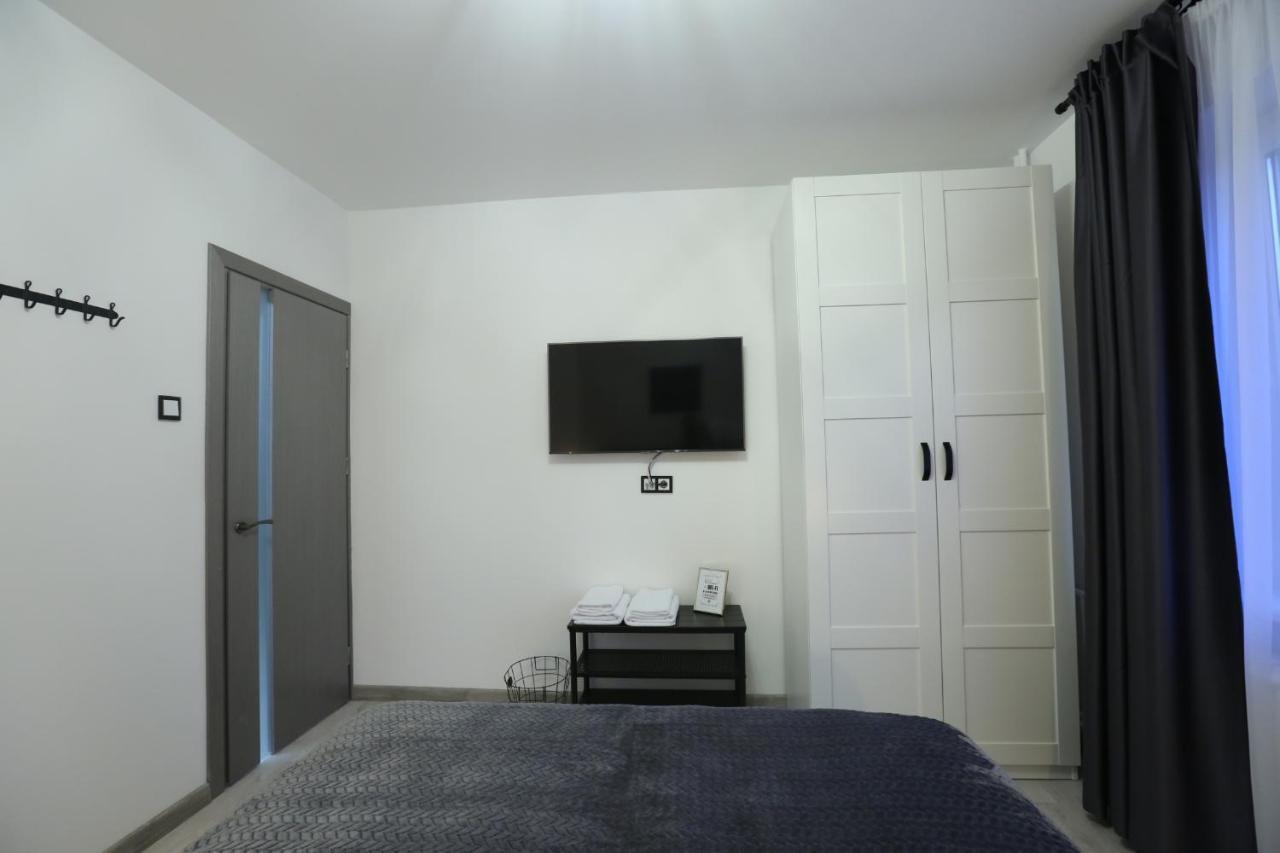 Comfy 2 Room Apartment - Free Parking - 350Mbps Wifi - Netflix Kaunas Buitenkant foto