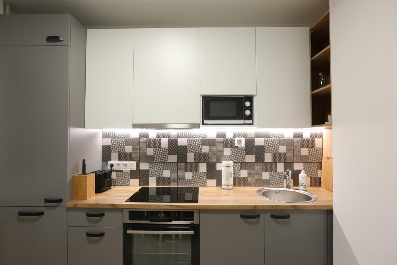 Comfy 2 Room Apartment - Free Parking - 350Mbps Wifi - Netflix Kaunas Buitenkant foto