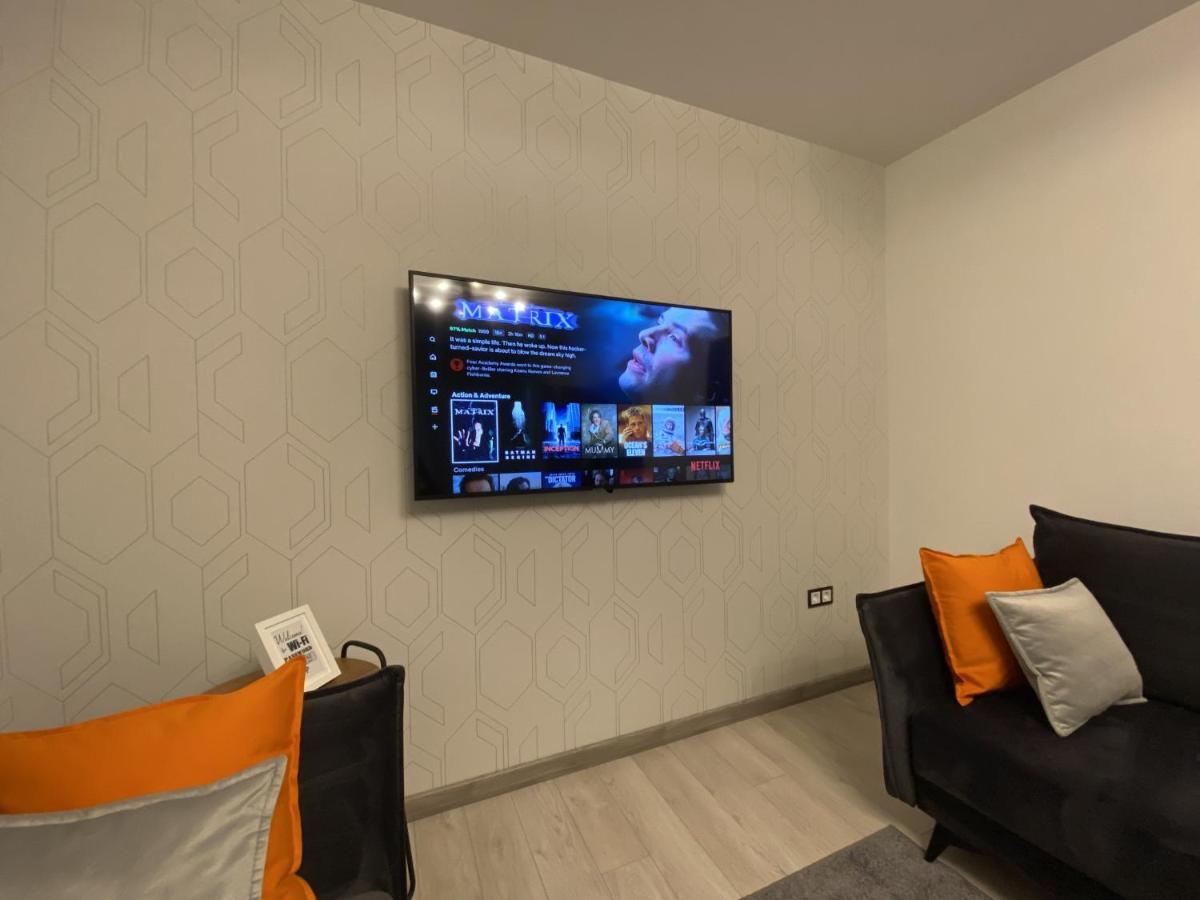 Comfy 2 Room Apartment - Free Parking - 350Mbps Wifi - Netflix Kaunas Buitenkant foto