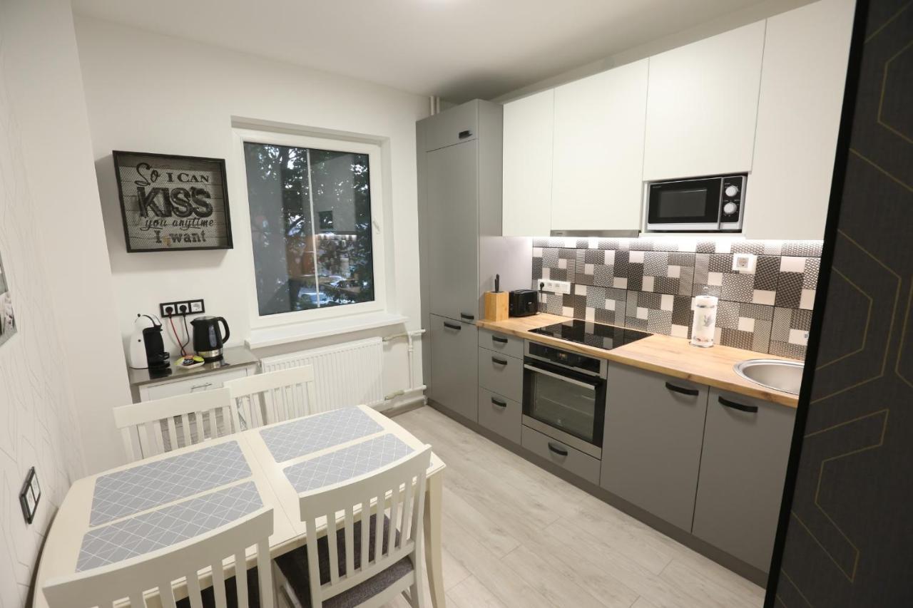 Comfy 2 Room Apartment - Free Parking - 350Mbps Wifi - Netflix Kaunas Buitenkant foto
